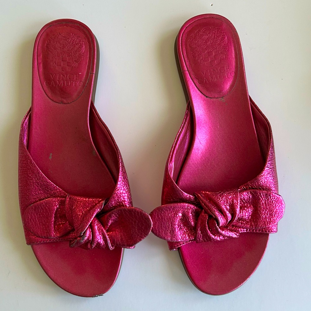 Vince Camuto Metallic Pink Magenta Bow Slide Sandals